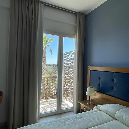 Posidonia 포르토 세자레오