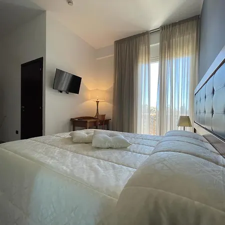 Hotel Posidonia 4*