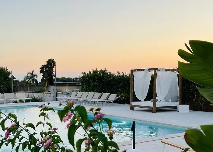 Posidonia Hotel 4*